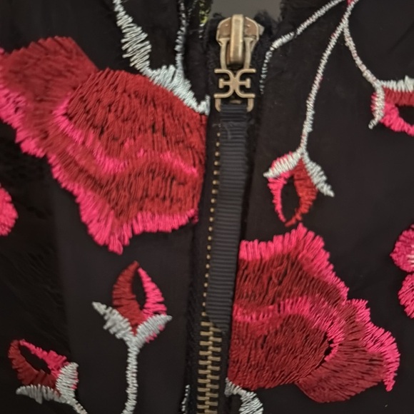 Sam Edelman Peony Embroidery Cap Sleeve Mini Dress Floral Navy Liner size 2 NWT - Picture 6 of 12